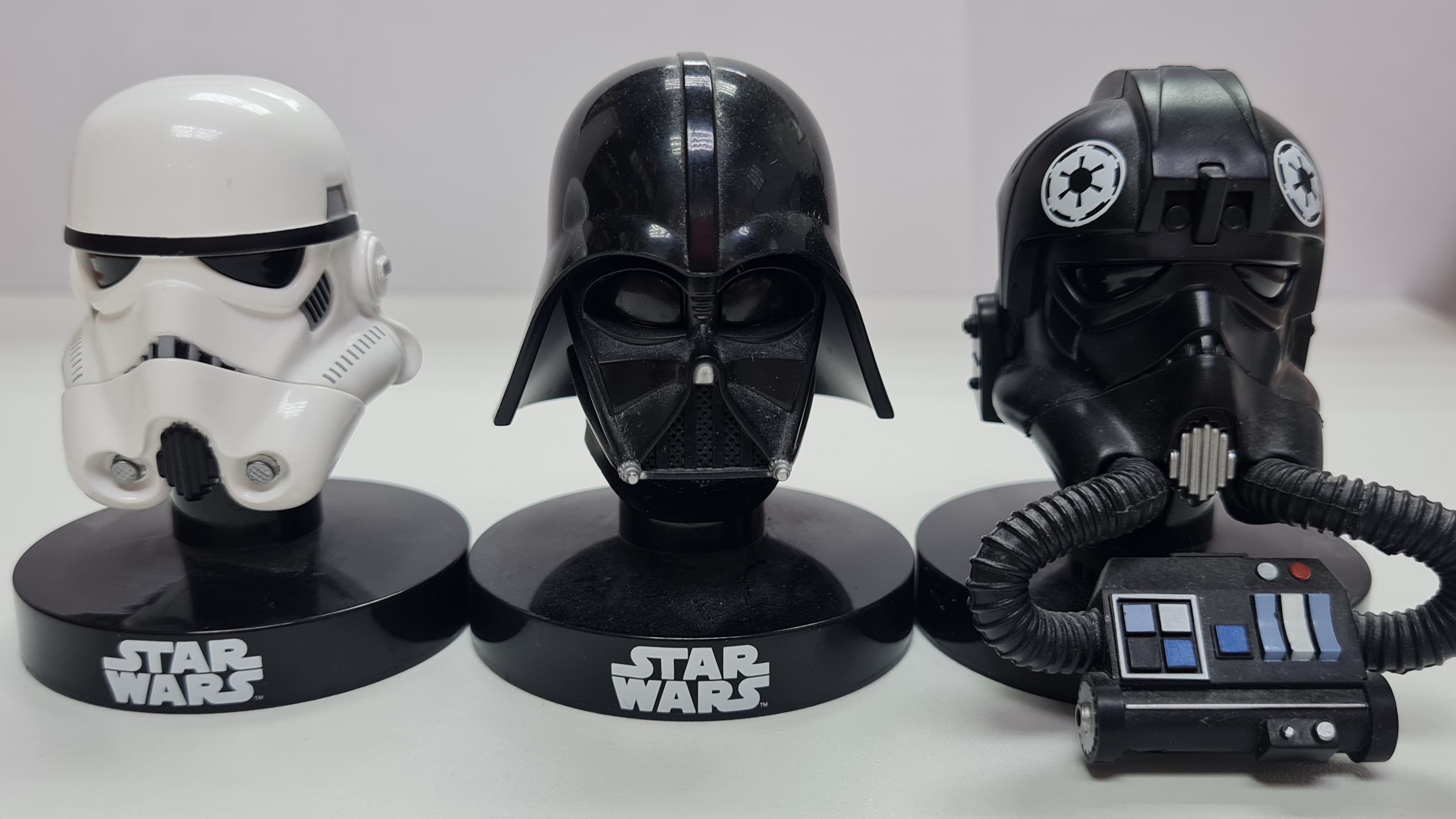 Набор коллекционных фигурок Bandai "Star Wars. Шлемы" 3шт.