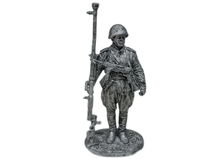 Солдат олово пеший WW2-4 Наводчик прт. ружья мл. сржнт. пехоты Кр. Армии. 1943-45 гг. СССР