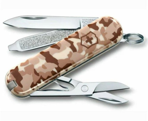 Нож Victorinox 0.6223.941. брелок CLASSIC 58 мм./камуфляж пустыня