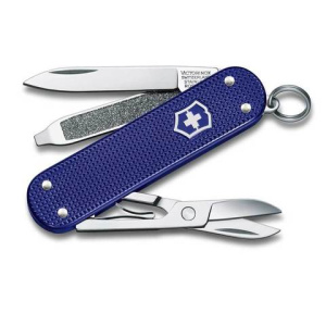 Нож Victorinox 0.6221.222G брелок Classic Night Dive 58мм 