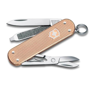 Нож Victorinox 0.6221.202G брелок Classic Fresh Peach 58мм 